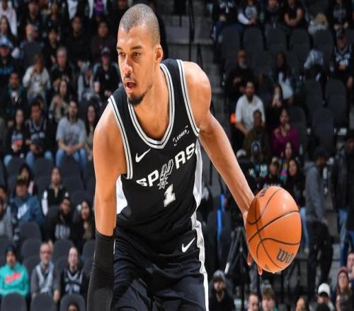 国足告别赛,痛哭流涕,专家点评,爱游戏app,爱游戏官网,爱游戏体育官网,爱游戏体育app